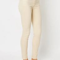 232120f5-bd8e-40c0-bb84-48986228fa80-Max