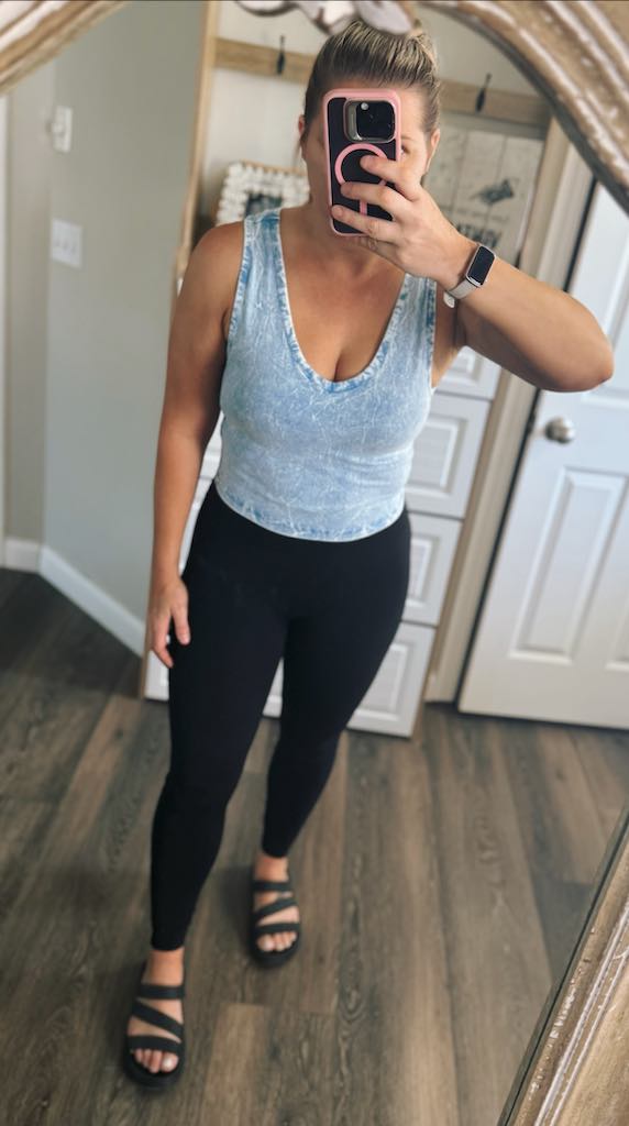 rts: Zenana WASHED COTTON V-NECK SLEEVELESS Tank