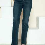 56c8dd6d-95d6-49d9-a9ca-5c3ce128cbf8-Max