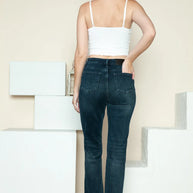 6adc9977-b99a-43f5-aded-59505ea75835-Max