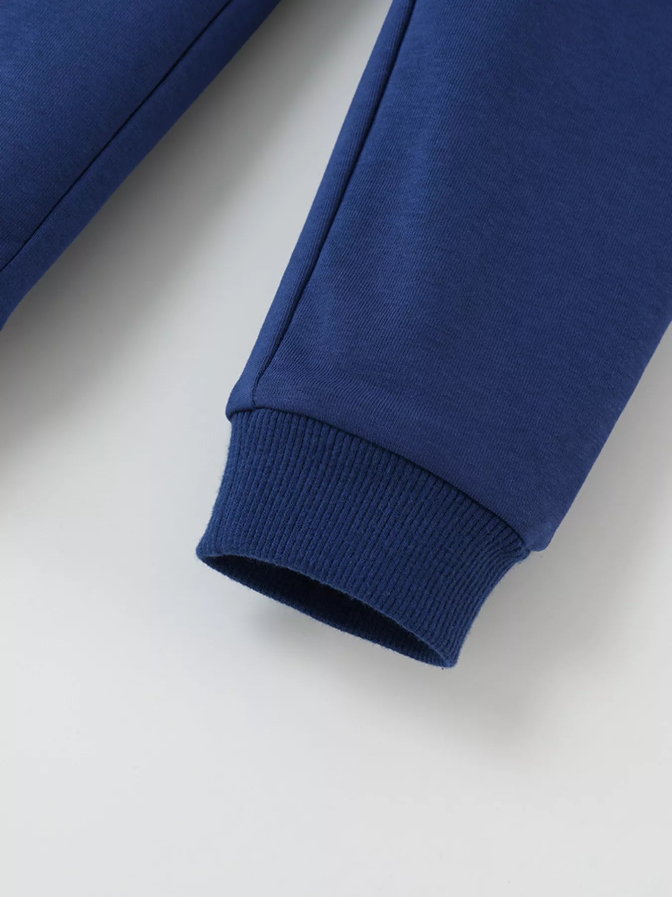 6bf405823f0f4f4786bbc7b660515c65-Max-Origin