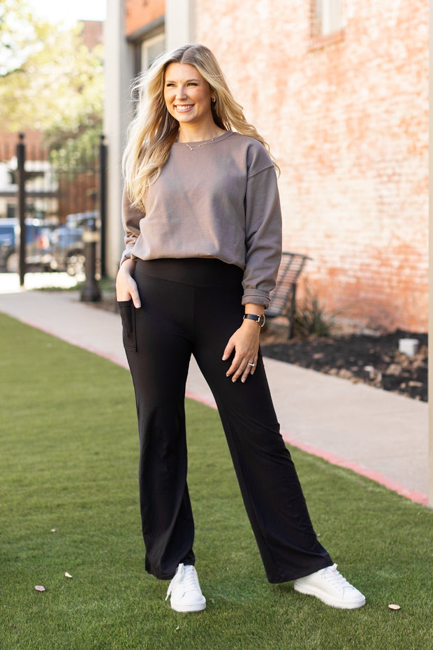 Ready to Ship | The Madison - Straight Leg Black Leggings with Pockets