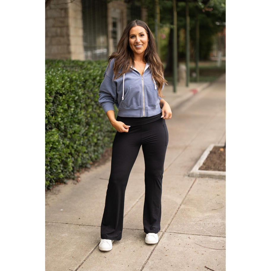 Ready to Ship | The Addison Fold Over Bootcut Leggings