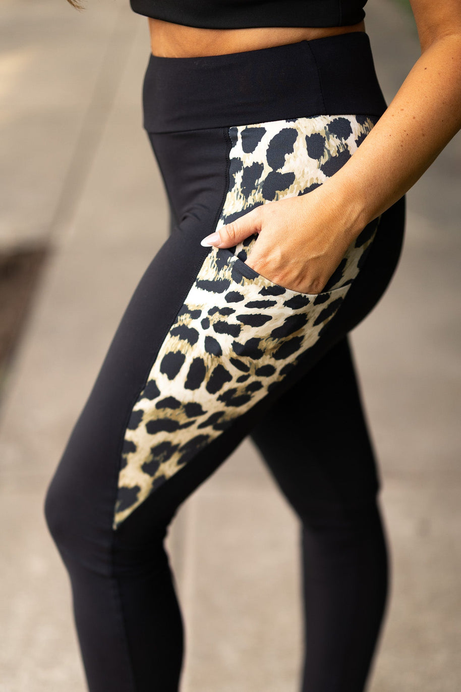 Ready to Ship | The Gianna - Leopard Panel Leggings