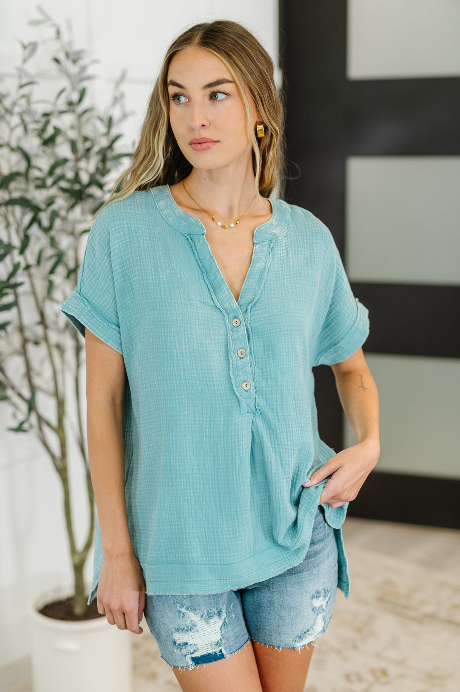Basic Fade V-Neck Acid Wash Top in Dusty Teal