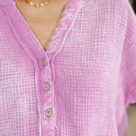 Basic Fade V-Neck Acid Wash Top in Mauve