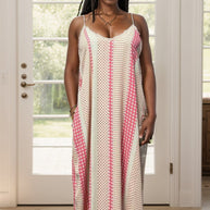 Behold Your Queen - Maxi