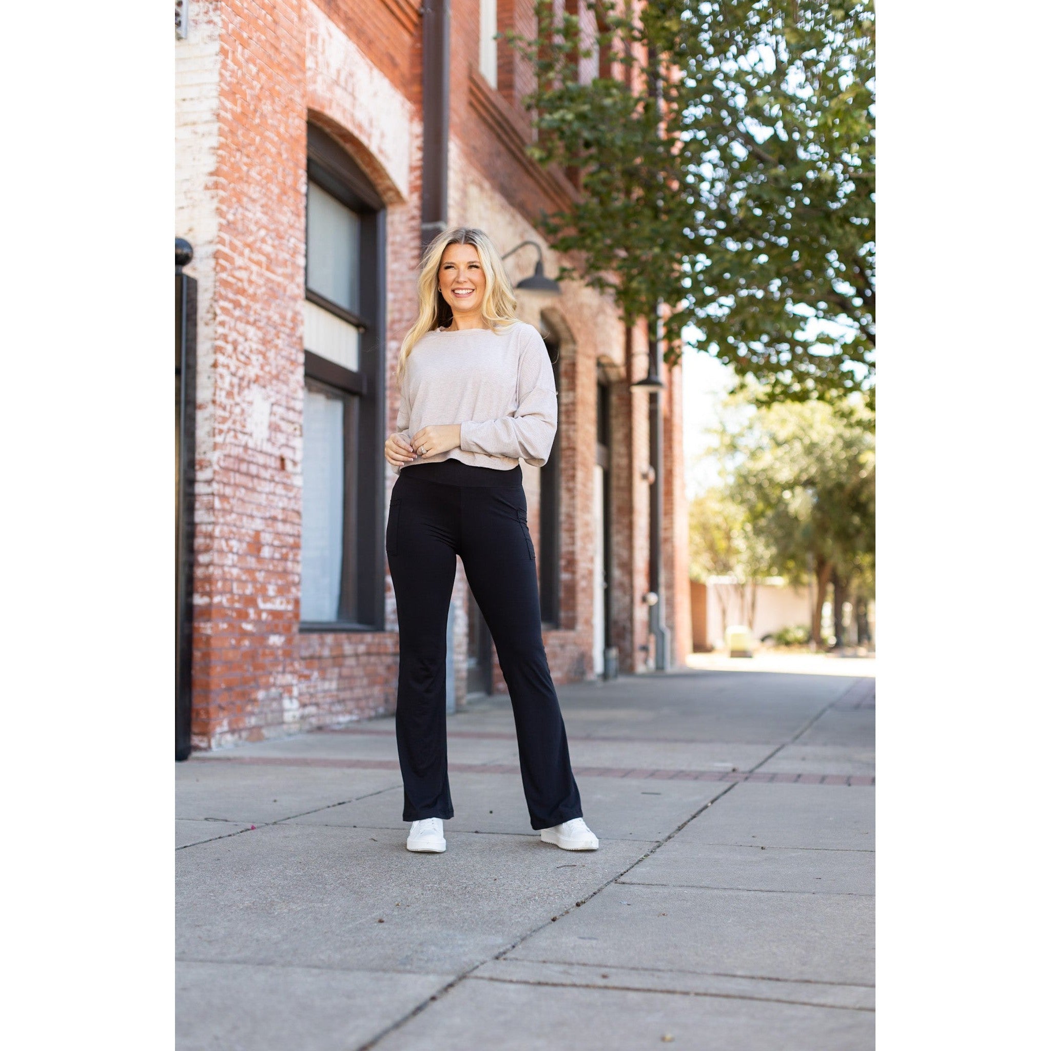 Ready to Ship | The Vanessa 27 - Black Bootcut Leggings