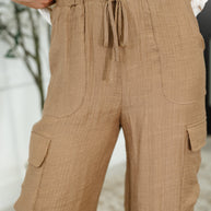 Off Duty Straight Leg Cargo Pants in Tan