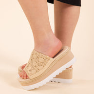 Ophelia Wedges in Cream