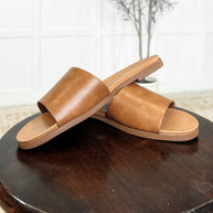 Sole Mate Slip on Sandals in Tan