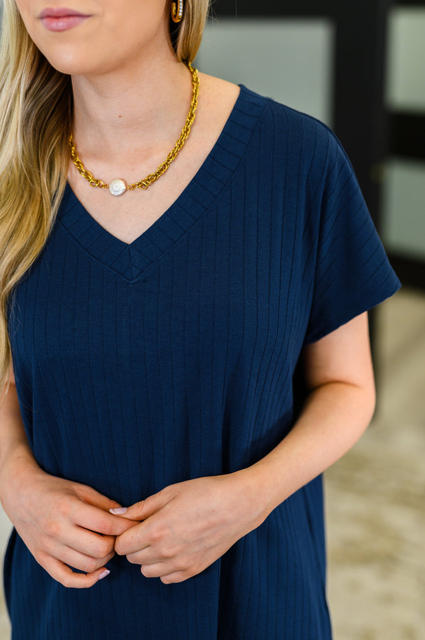 Top Shelf Basic V-Neck Ribbed Tee in Navy
